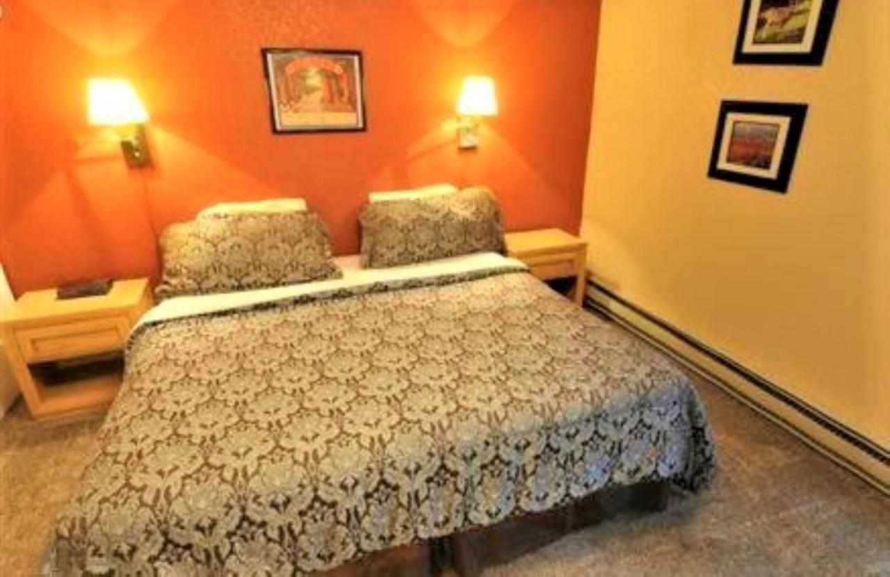 Pinecliff Village Resort Hollywood Buitenkant foto
