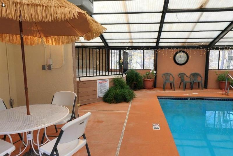 Pinecliff Village Resort Hollywood Buitenkant foto