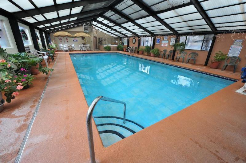 Pinecliff Village Resort Hollywood Buitenkant foto
